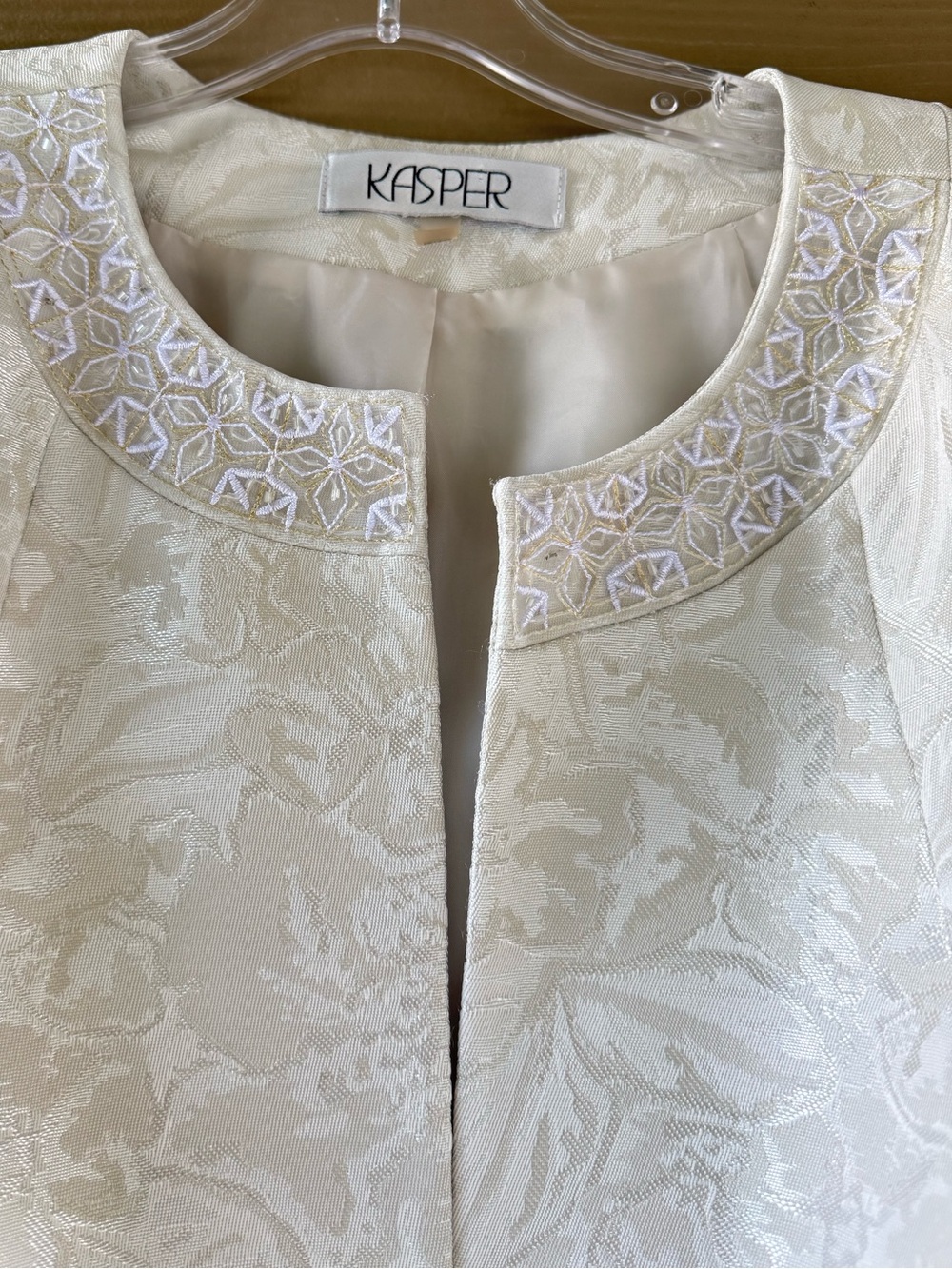 Kasper White Jacquard Brocade Beaded Open Front Dressy Blazer Jacket 18W - Picture 6 of 10